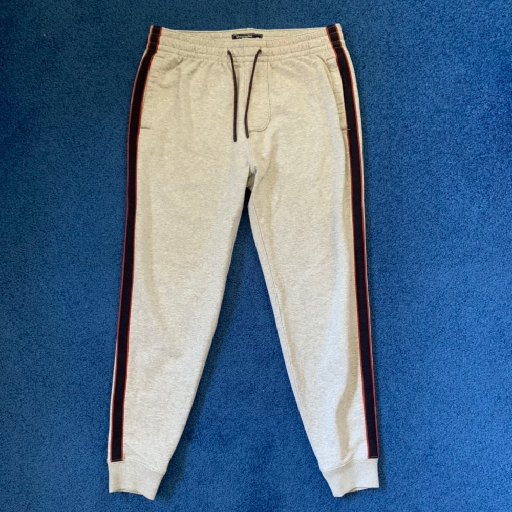 Men’s medium joggers